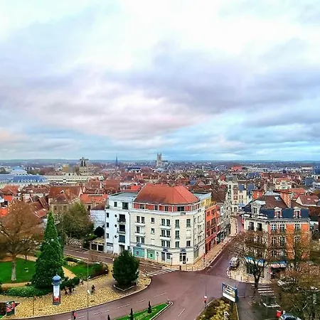 Appartement Le Perchoir, High-End & Panoramic View à Troyes Extérieur photo